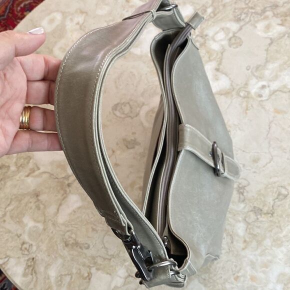 Matt & Nat Vegan Leather Large Hobo Bag - Picture 11 of 14